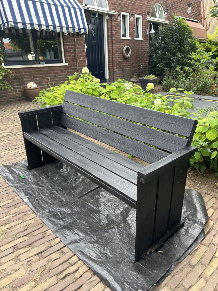 Steigerhouten bankje